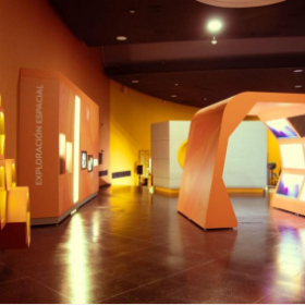 Sala Intervenida Planetario 2