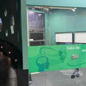 Sala Intervenida Planetario 6